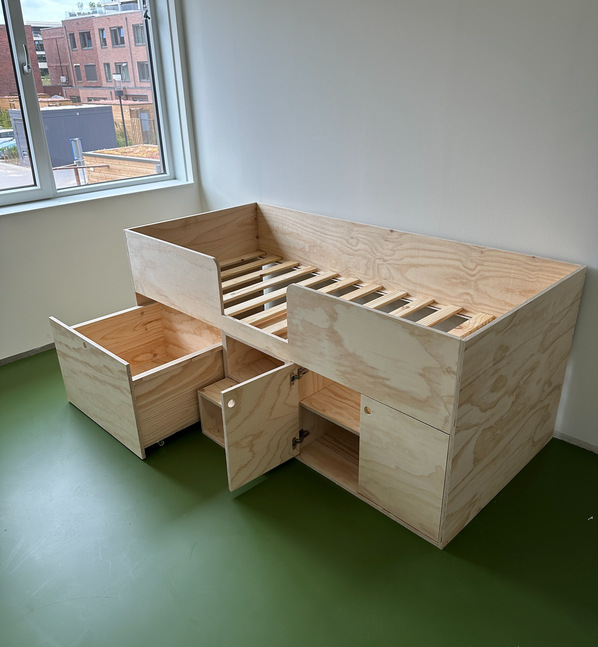 Kaivo Montessori Kajuitbed met Opbergruimte
