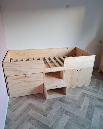 Kaivo Montessori Kajuitbed met Opbergruimte